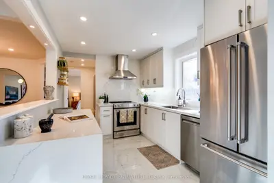 31 Davies Crescent, Toronto, On M4j 2x7