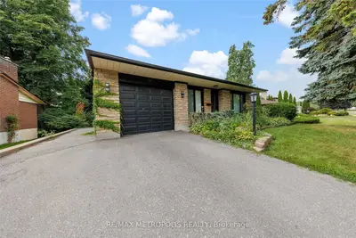 21 Hills Road Main, Ajax, On L1s 2w2