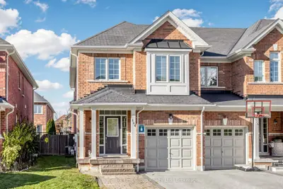124 Kenneth Hobbs Avenue, Whitby, On L1r 0j3