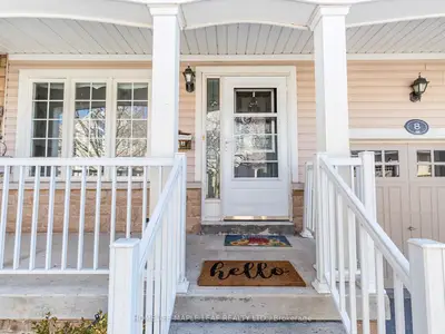 350 Lakebreeze Drive 8, Clarington, On L1b 0a2