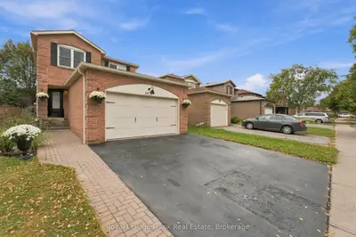 10 Delaney Drive, Ajax, On L1t 2k3