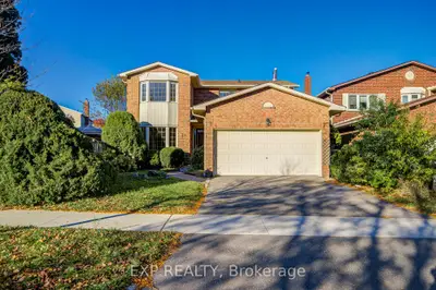 47 Longsword Drive, Toronto, On M1v 2z9