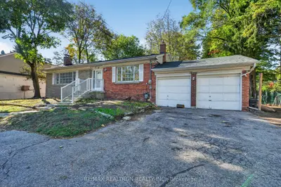 20 West Hill Drive Basement, Toronto, On M1e 3t5