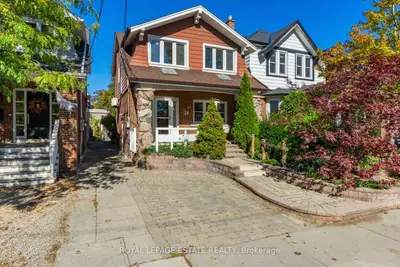 34 Bracken Avenue, Toronto, On M4e 1n5