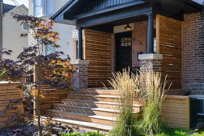 4 Orchard Park Boulevard, Toronto, On M4l 3e2