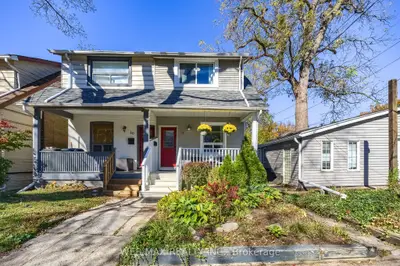 32 Aldergrove Avenue, Toronto, On M4c 1b2