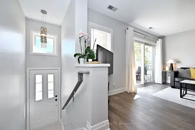 1400 The Esplanade N 805, Pickering, On L1v 6v2