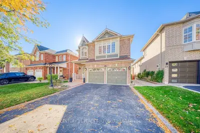 26 Root Crescent, Ajax, On L1t 4j8