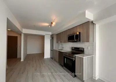 1010 Sandy Beach Road 1707, Pickering, On L1w 0c7
