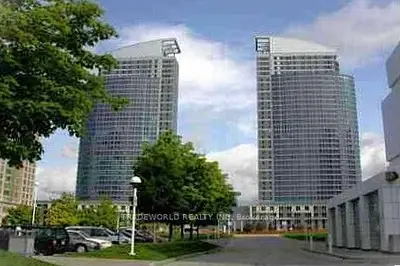 38 Lee Centre Drive 1610, Toronto, On M1h 3j7