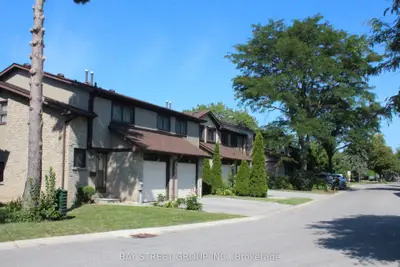 29 Fundy Bay Boulevard Unit 44, Toronto, On M1w 3a2