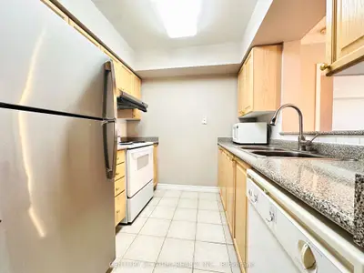 3088 Kennedy Road 211, Toronto, On M1v 5m4