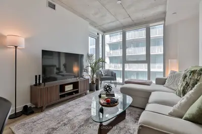 25 Baseball Place 1001, Toronto, On M4m 0e7