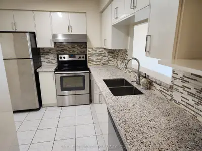 68 Corporate Drive 1128, Toronto, On M1h 3h3