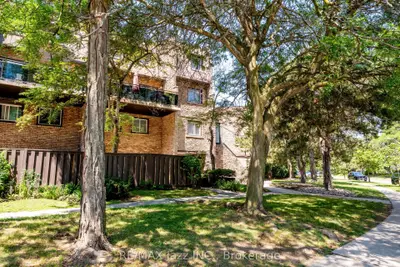 120 Ling Road 38, Toronto, On M1e 4v9