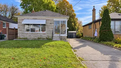 65 Miramar Crescent Main, Toronto, On M1j 1r5