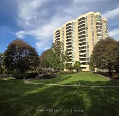 700 Wilson Road N 305, Oshawa, On L1g 7t5