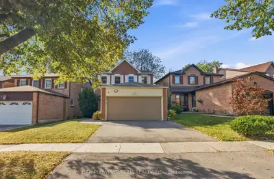 660 Foxwood Trail, Pickering, On L1v 3x8