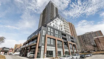 286 Main Street 206, Toronto, On M4c 4x4