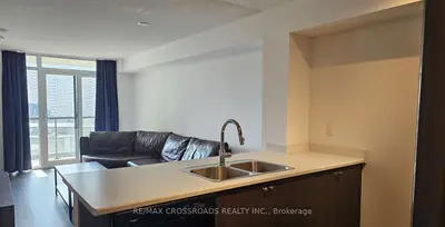 8 Trent Avenue 502, Toronto, On M4c 0a6
