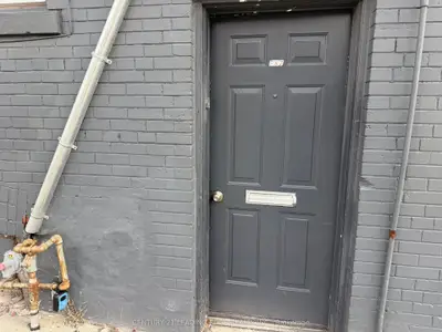 587 Jones Avenue, Toronto, On M4j 1l8