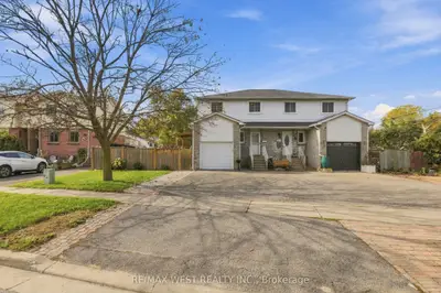 12 Waverly Street S, Oshawa, On L1j 5t7