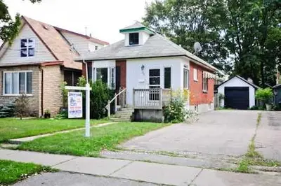 Detached in Oshawa