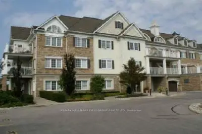 395 Lakebreeze Drive 303, Clarington, On L1b 1p5