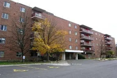 900 Glen Street 414, Oshawa, On L1j 5z5
