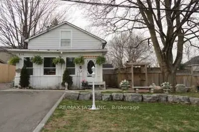 114 St John Street W, Whitby, On L1n 1n3