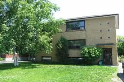 117 Kawartha Avenue 2, Oshawa, On L1h 3y7