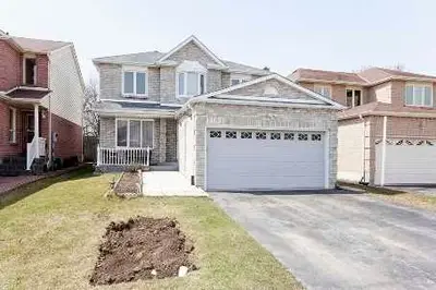 Detached in Pickering