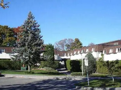 1300 Oxford Street 7, Oshawa, On L1j 6c5