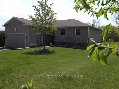 Detached in Scugog
