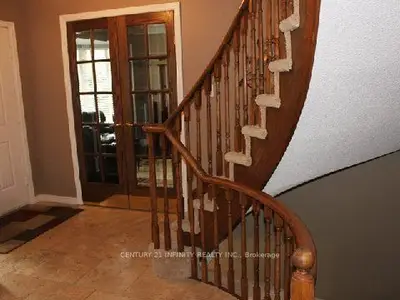 204 Eastlawn Drive, Oshawa, On L1h 8j1