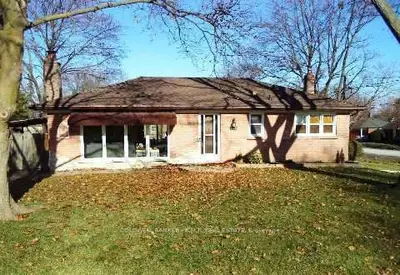 308 St John Street E, Whitby, On L1n 1n1