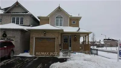 20 Wellington Avenue E, Oshawa, On L1h 8v2