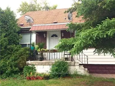 322 Celina Street, Oshawa, On L1h 4p2