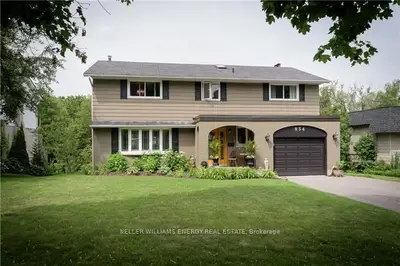 934 Wyldewood Drive, Oshawa, On L1g 4g1