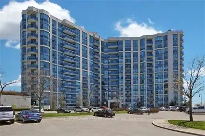 340 Watson Street 520, Whitby, On L1n 9g1