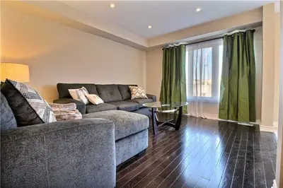 2459 Hillrise Street, Oshawa, ON L1L 0J5