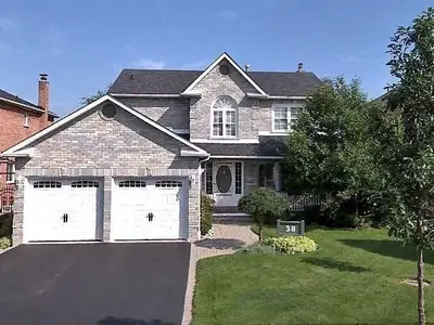 38 Bentonwood Crescent, Whitby, ON L1R 1R8