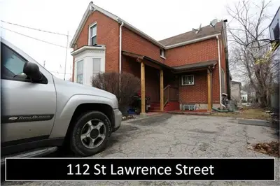112 St Lawrence Street, Whitby, ON L1N 1G6
