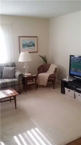 195 Lake Driveway Drive W 106, Ajax, ON L1S 7H7