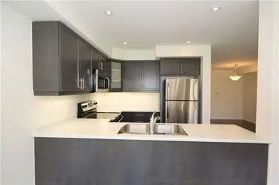 2483 Hill Rise Court, Oshawa, ON L1L 0J5