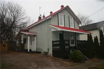 220 Court Street, Oshawa, ON L1H 4W7