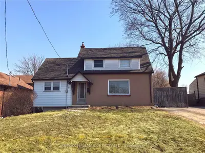 31 Grandview Street S, Oshawa, ON L1H 7C5