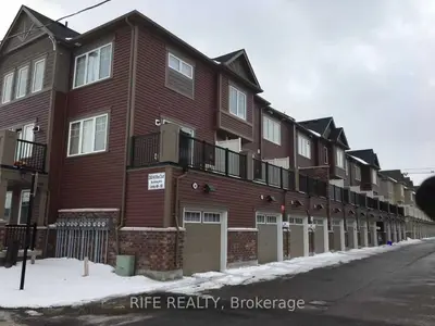 2500 Hill Rise Court 55, Oshawa, ON L1L 0M6