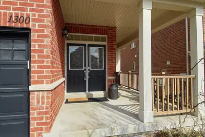 1300 Tall Pine Avenue, Oshawa, ON L1K 0G3