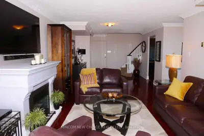 25 Cumberland Lane 502, Ajax, ON L1S 7K1
